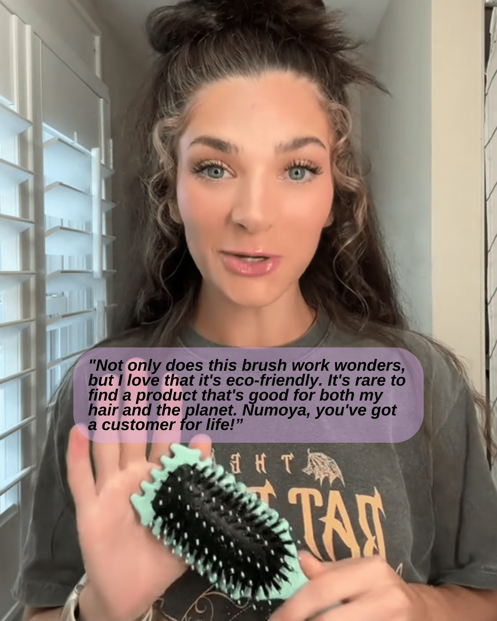 BODIVA's Curl-Defining Brush